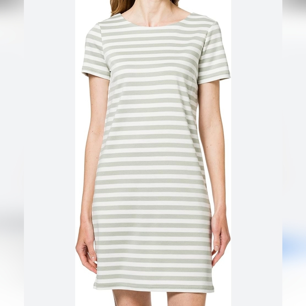 VILA T-SHIRT DRESS.